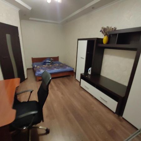 Daily Rent Apartments 5 Ivano-Frankivszk Kültér fotó