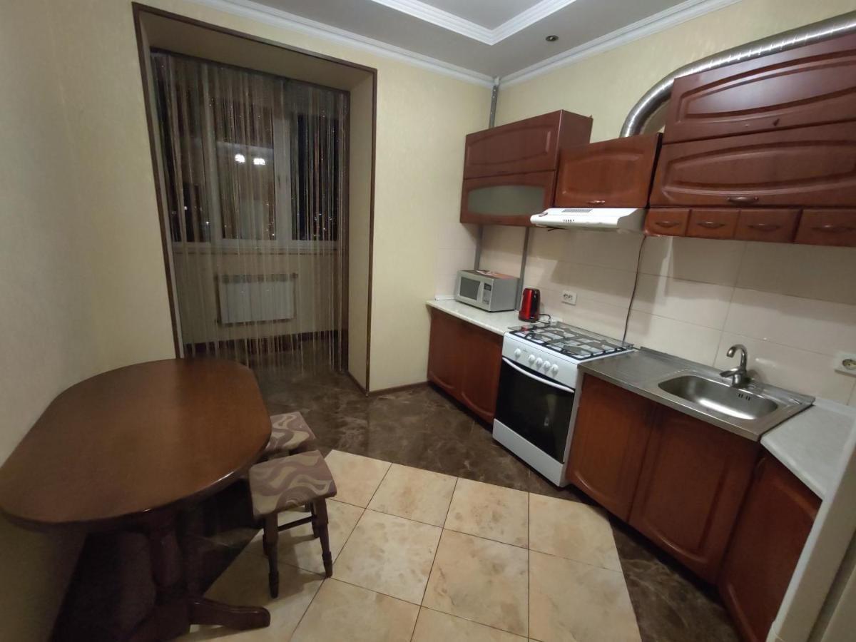 Daily Rent Apartments 5 Ivano-Frankivszk Kültér fotó