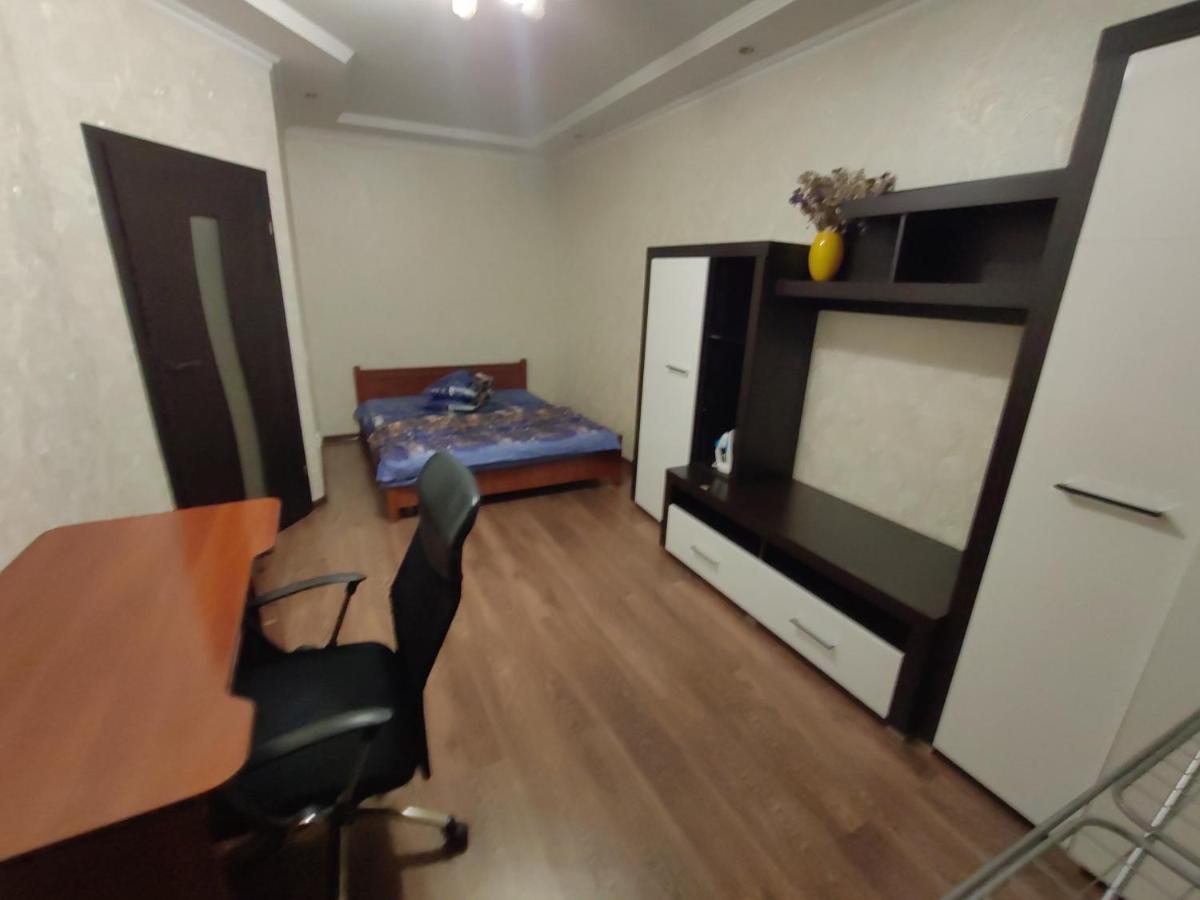 Daily Rent Apartments 5 Ivano-Frankivszk Kültér fotó